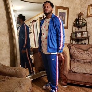 Meet your Posher, Thomas